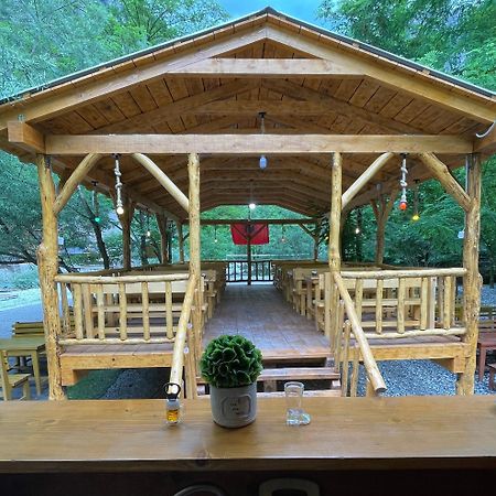 Guri I Lekes Guesthouse Moll' e Shoshit 外观 照片