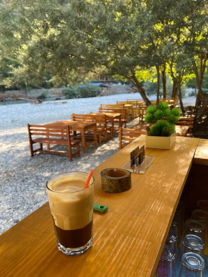 Guri I Lekes Guesthouse Moll' e Shoshit 外观 照片