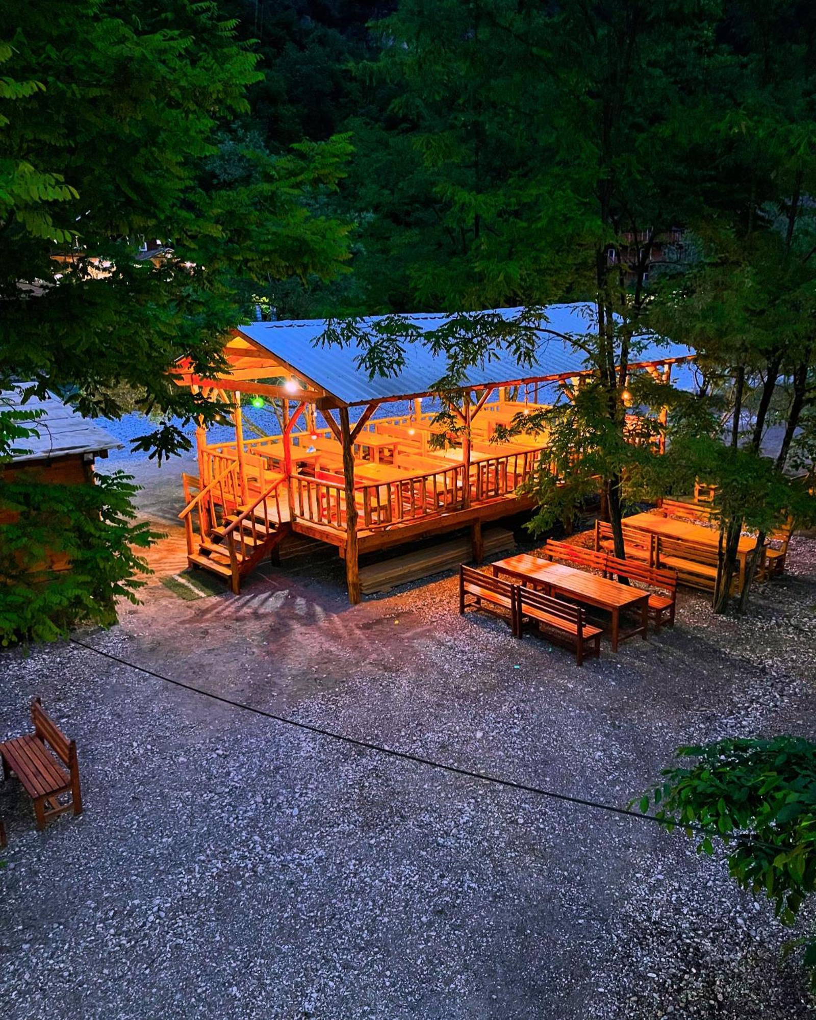 Guri I Lekes Guesthouse Moll' e Shoshit 外观 照片