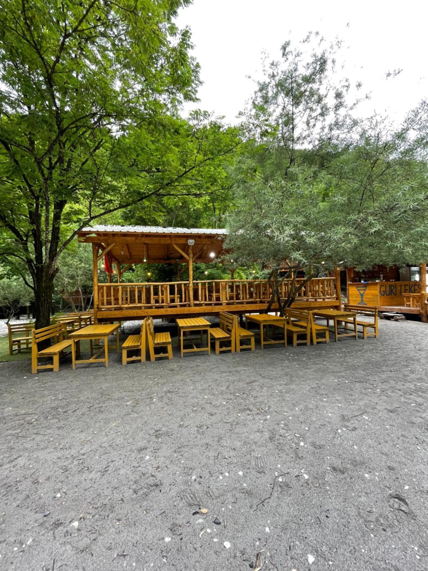 Guri I Lekes Guesthouse Moll' e Shoshit 外观 照片