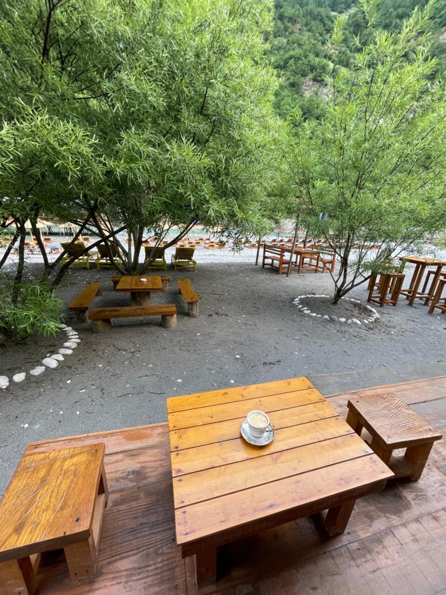 Guri I Lekes Guesthouse Moll' e Shoshit 外观 照片