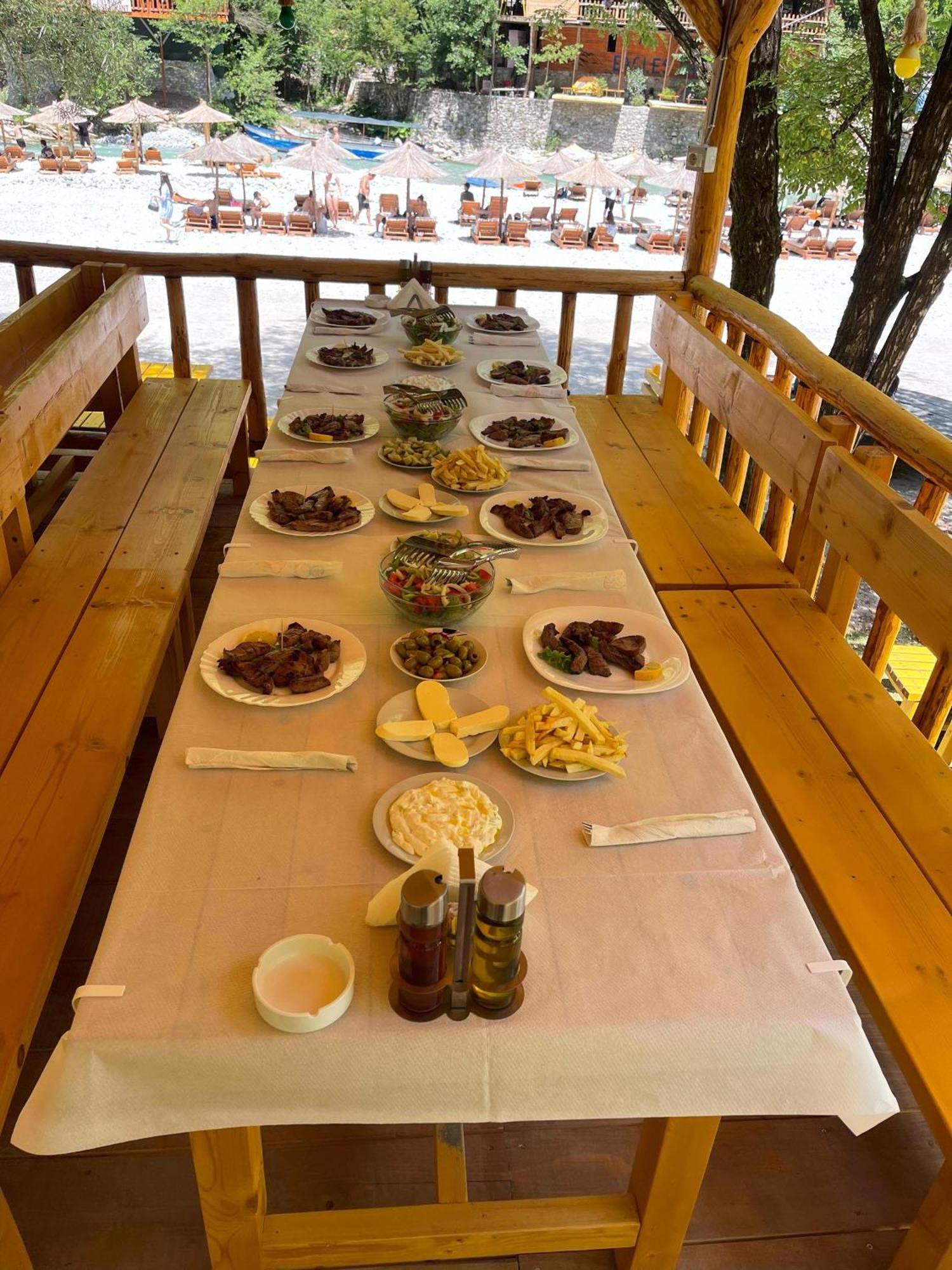 Guri I Lekes Guesthouse Moll' e Shoshit 外观 照片